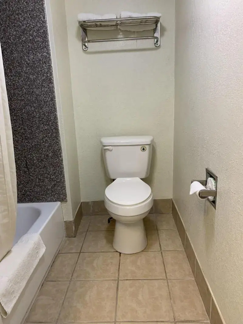 American Inn And Suites