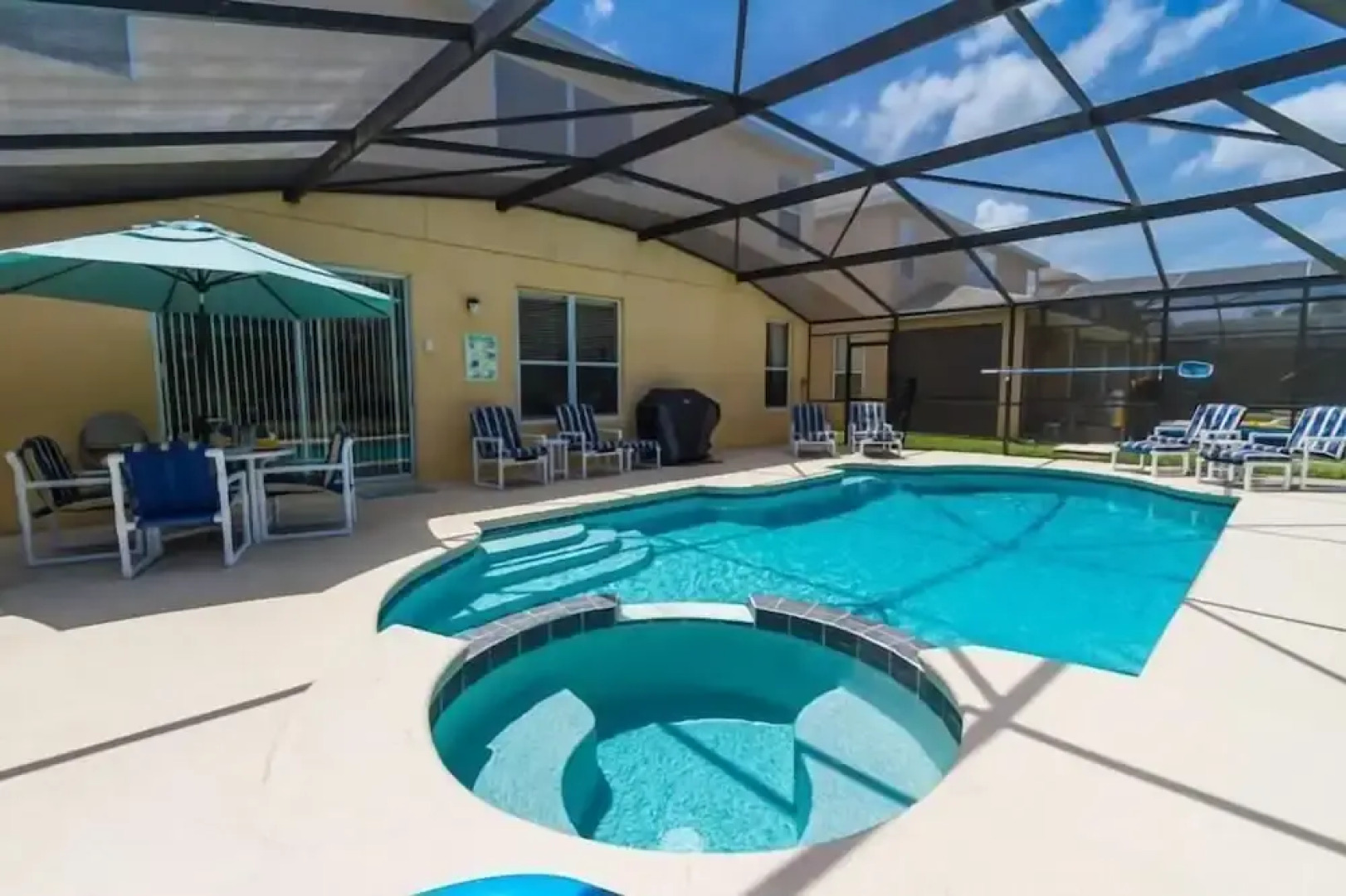 Amazing 6 Bedrooms 4 Baths 1028ocb