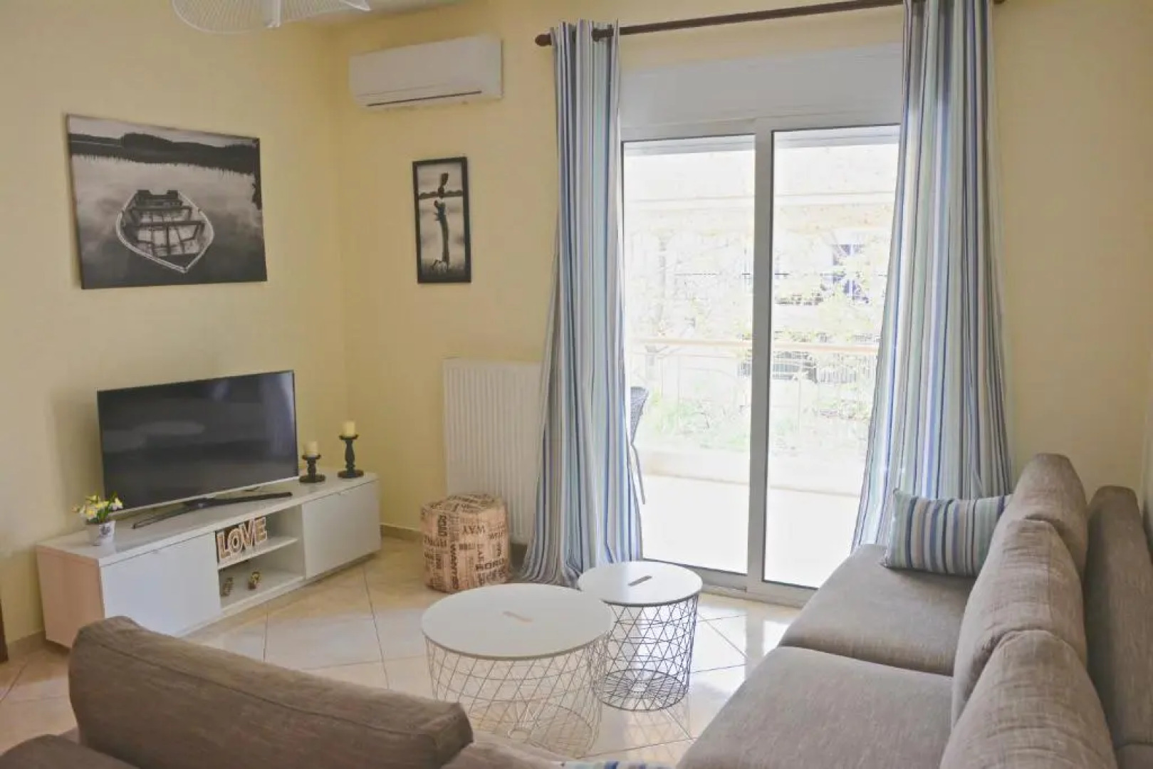 Alex Superior Apartment