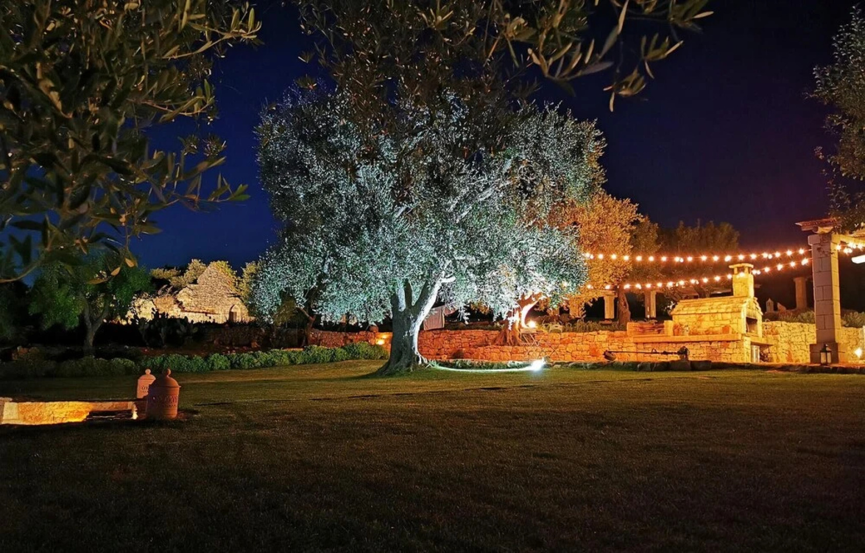 Amazing Home in Ostuni -br- With Wifi, Private Swimming Pool and Outdoor Swimming Pool