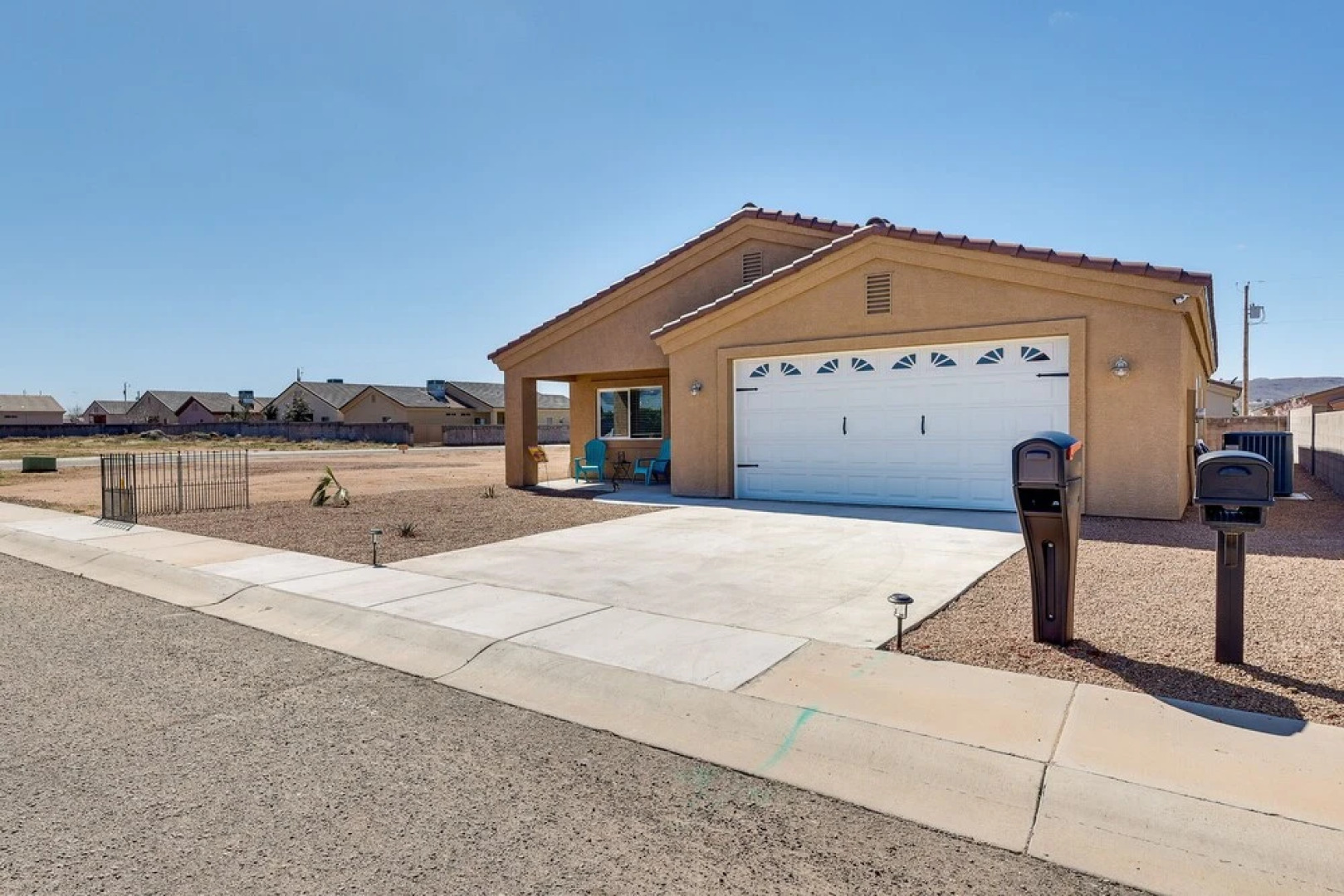 Kingman Getaway w/ Patio Near Route 66!