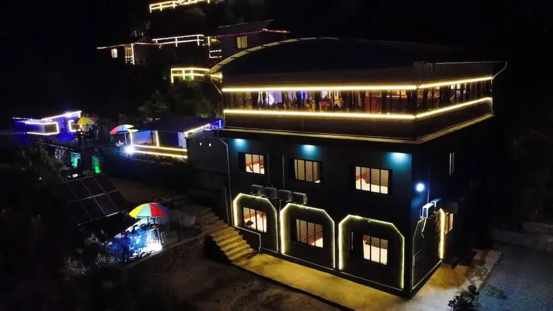 Tourist Land Resort City View Delux