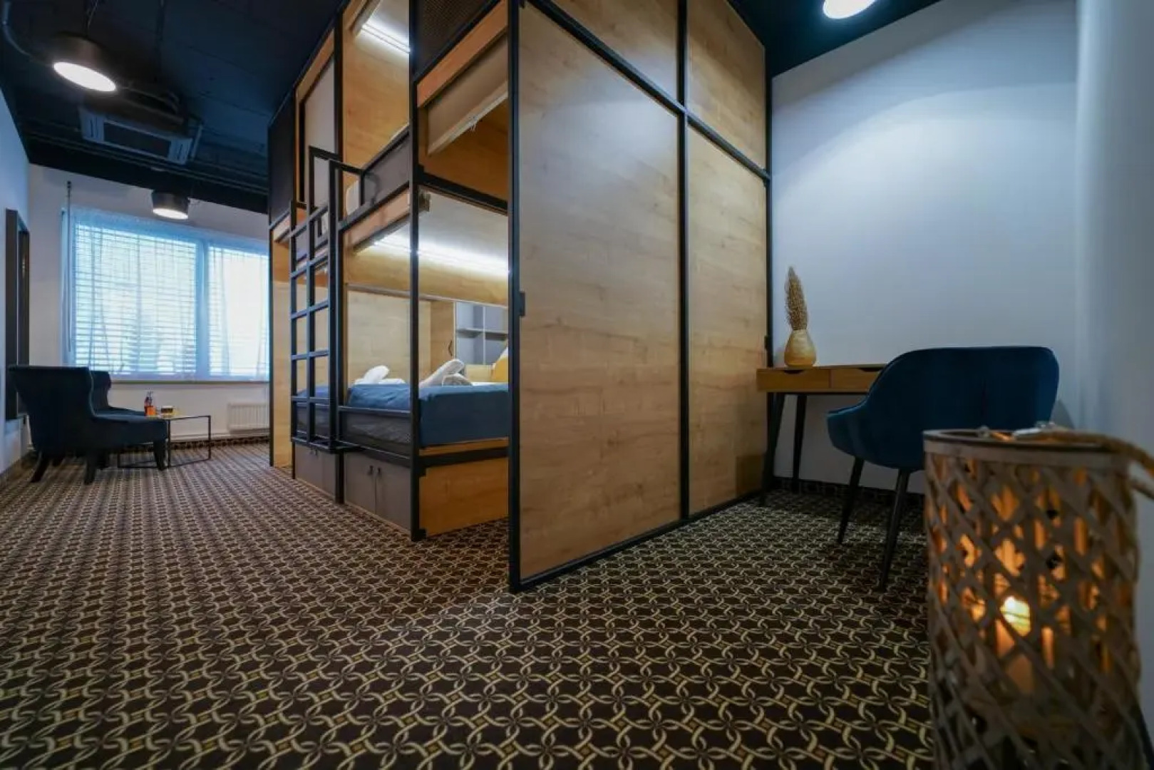 CHORS like a hotel - 1st World NFT Block & Art Capsule Hostel MetaCHORS