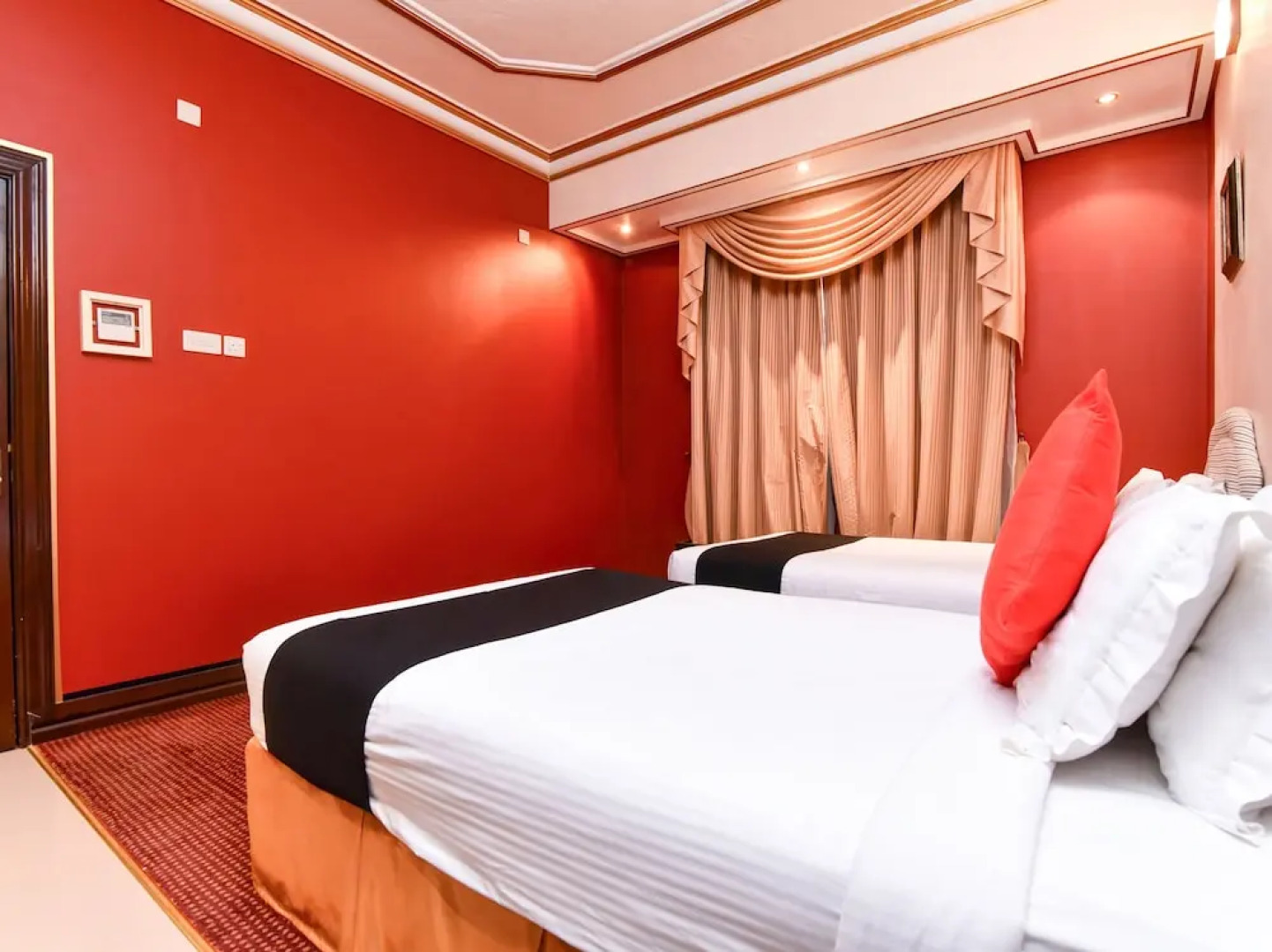 CAPITAL O 456 Almansour Grand Hotel