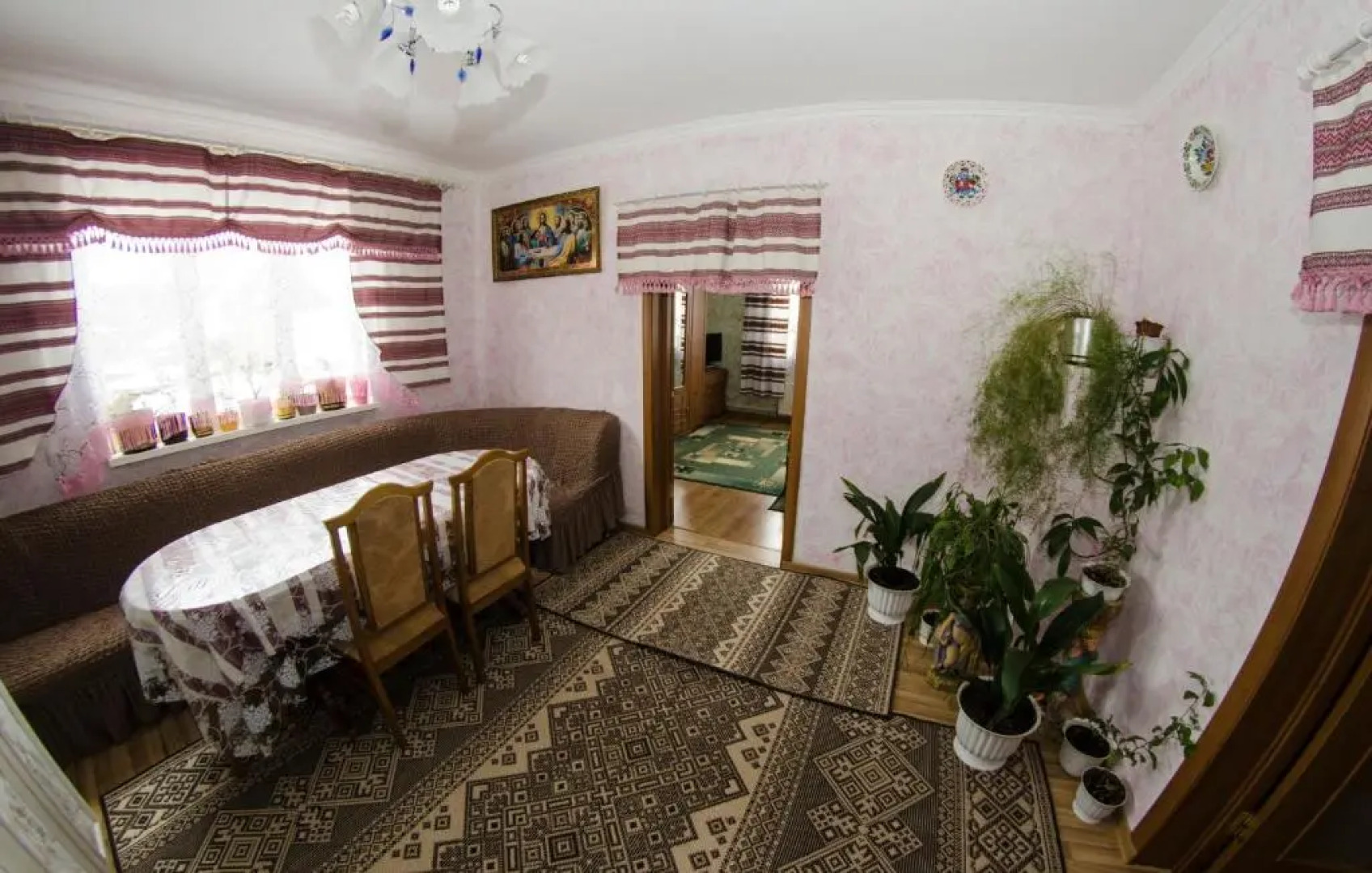 Gostynnyi Dvir u Marichky