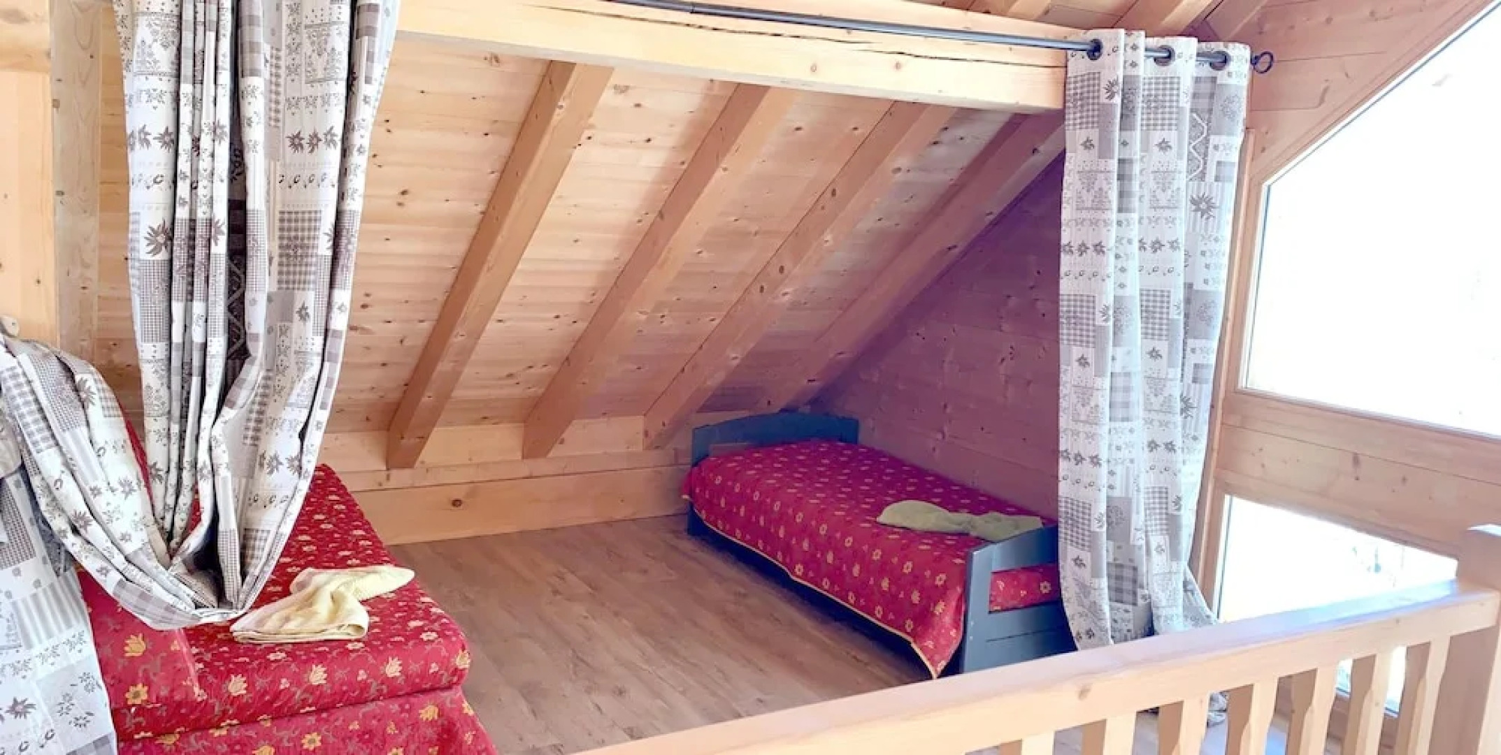 Chalet With 4 Bedrooms in Les Avanchers-valmorel, With Wonderful Mountain View and Furnished Garden - 7 km From the Slopes