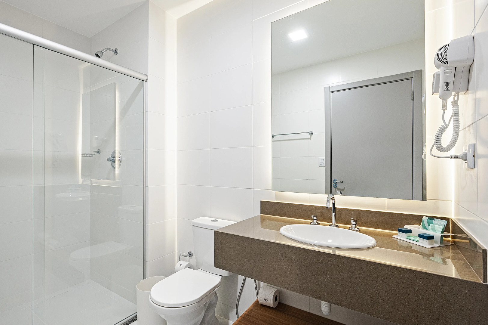 SLAVIERO Curitiba Aeroporto