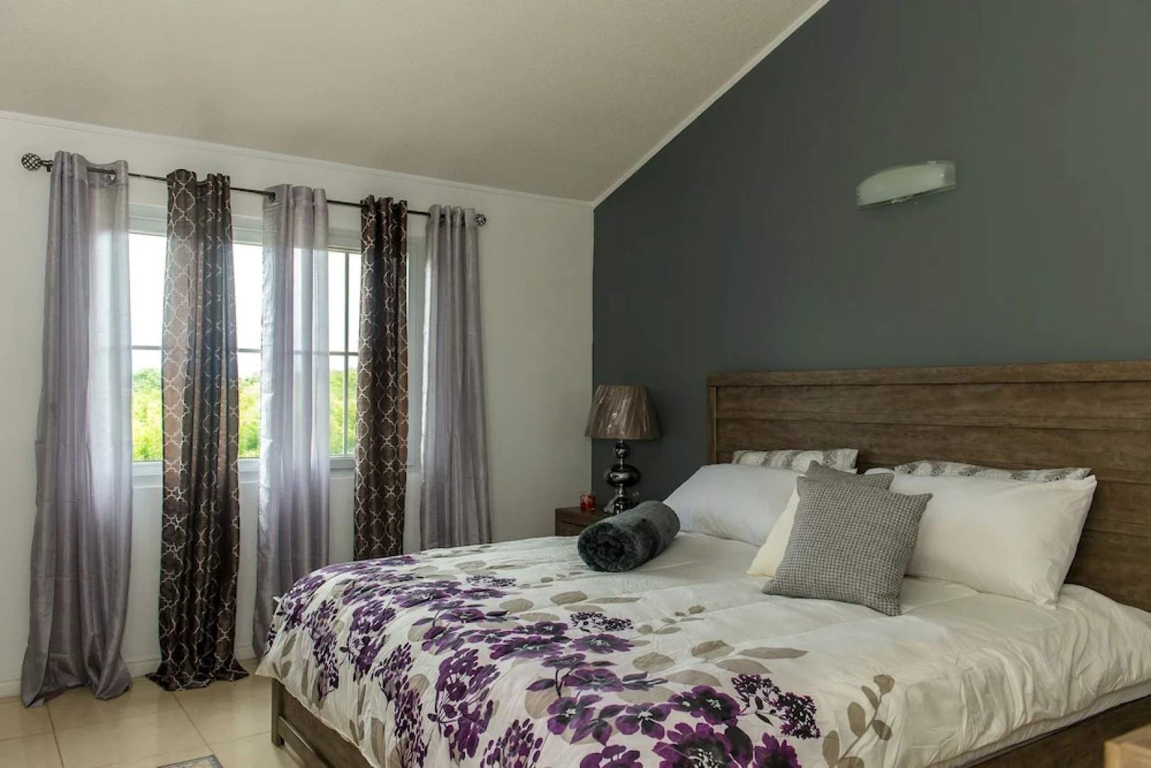 The Beach House II Bedroom with