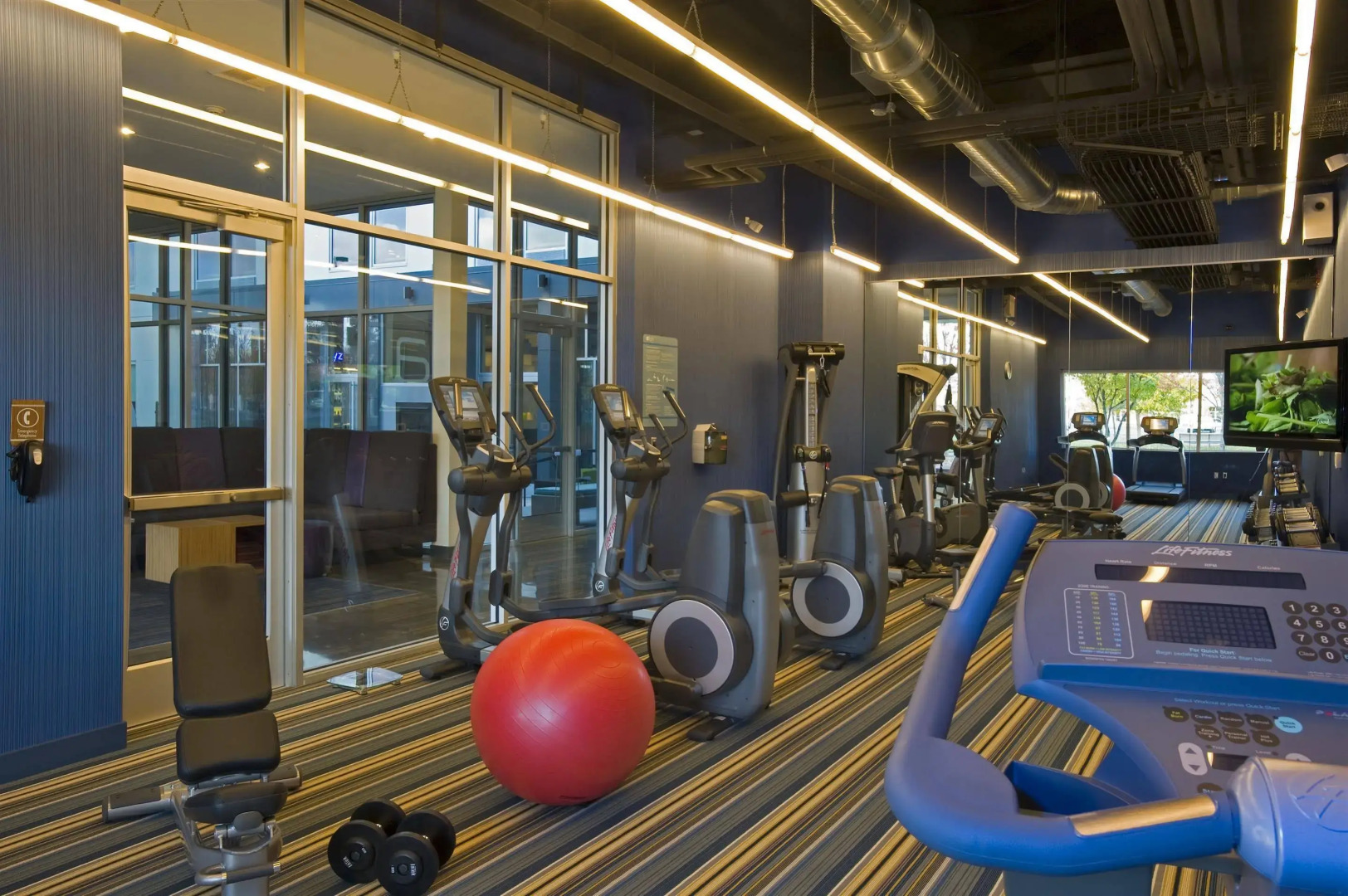 Aloft Portland Airport at Cascade Station