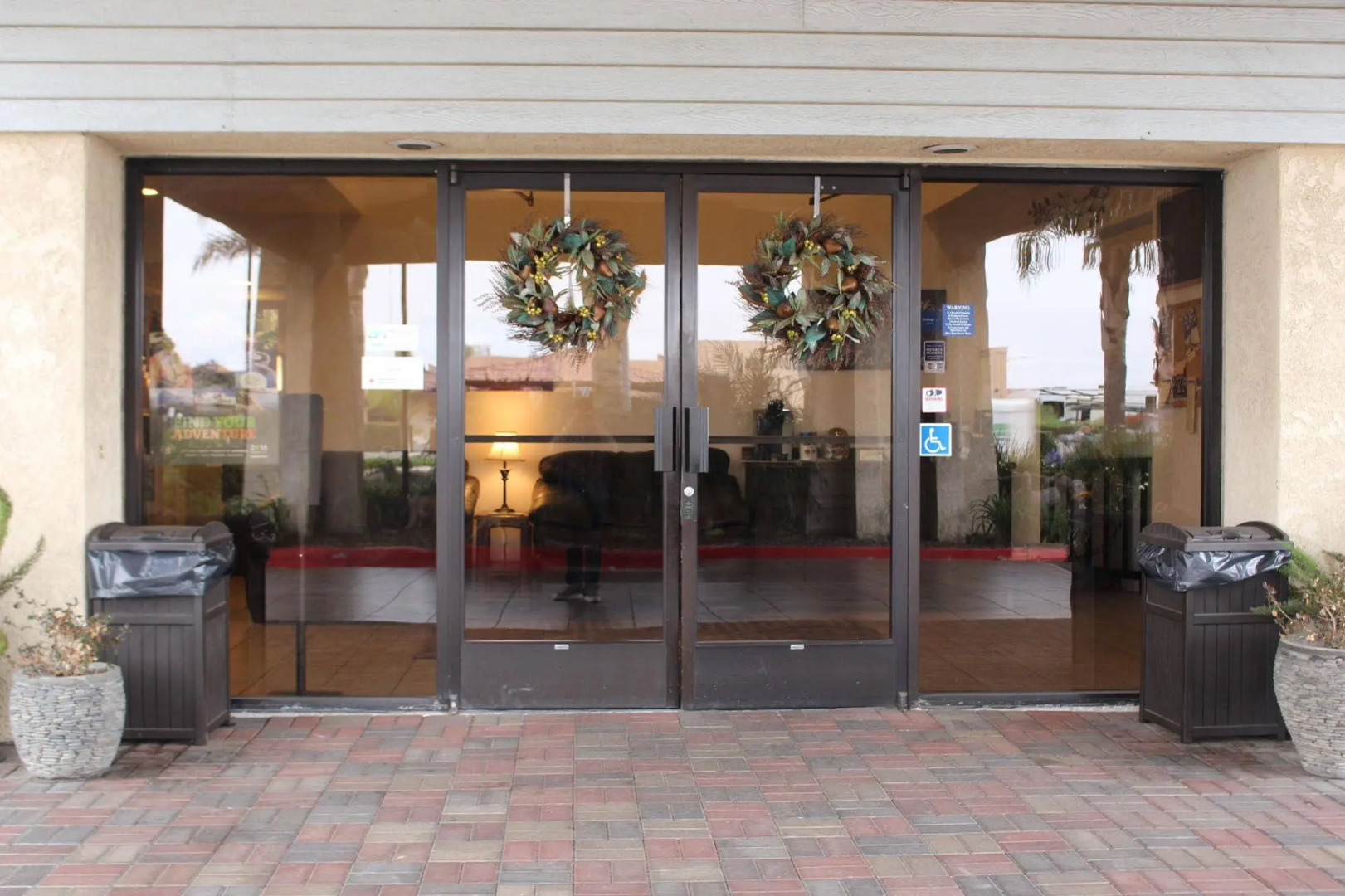 O'cairns Inn & Suites