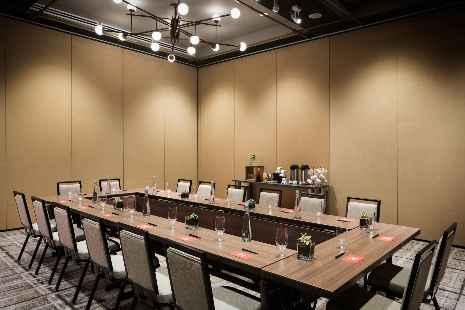 Halcyon - a hotel in Cherry Creek