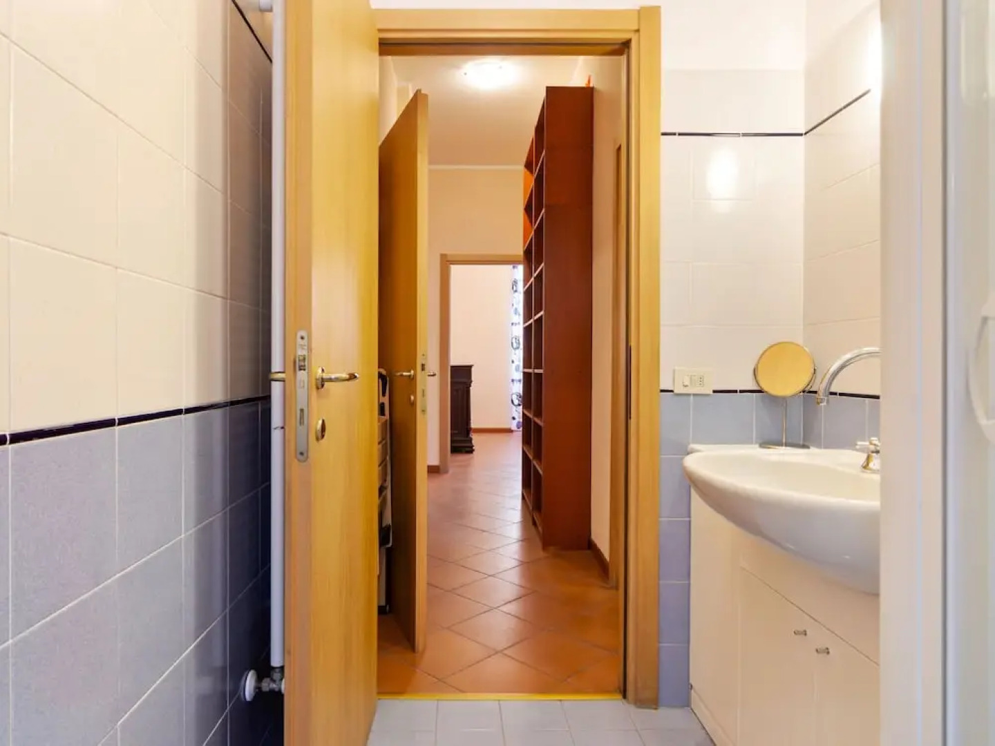 Spacious Apartment in Rapallo with Balcony