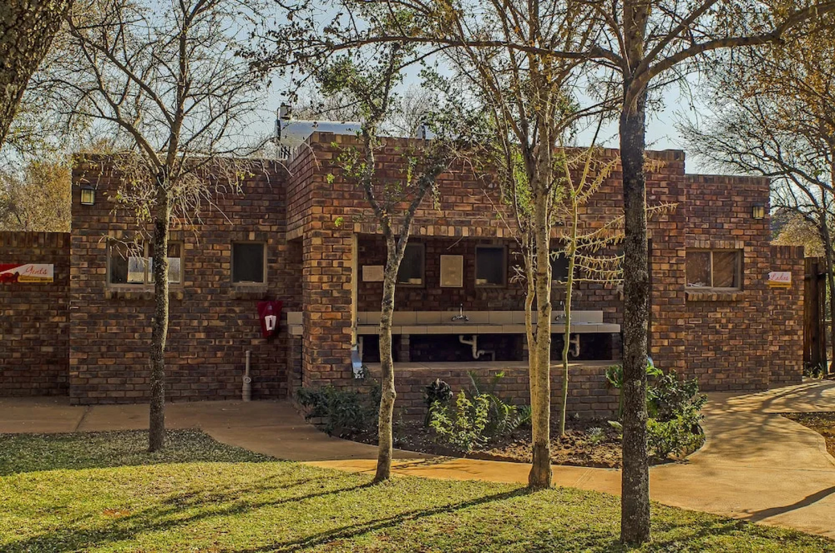 Tshikwalo Game Lodge