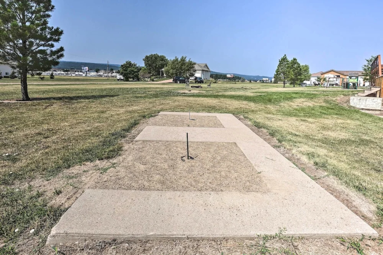 Black Hawk Lower-level Unit With Game Area!