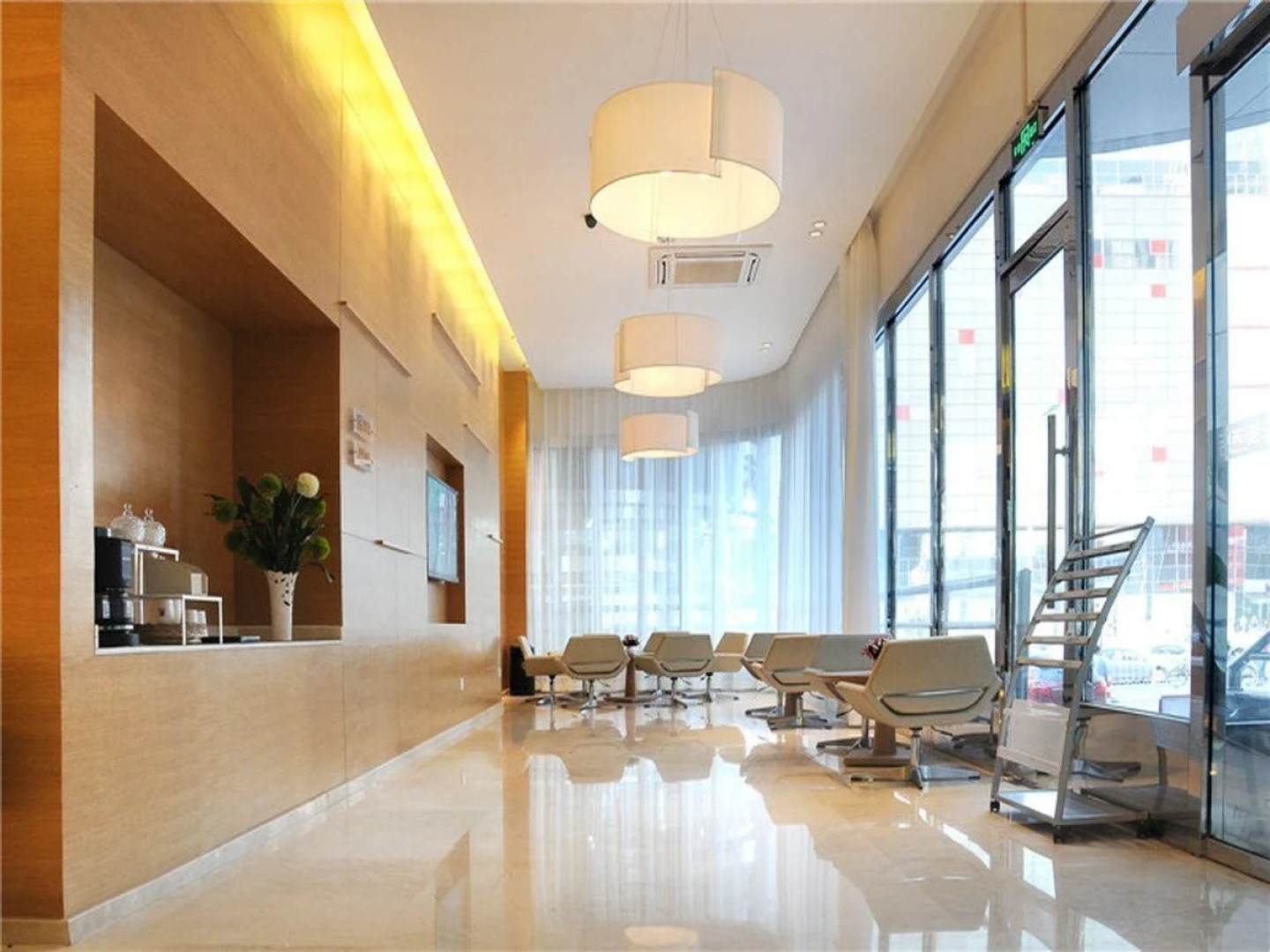JI Hotel Tianjin Binjiangdao