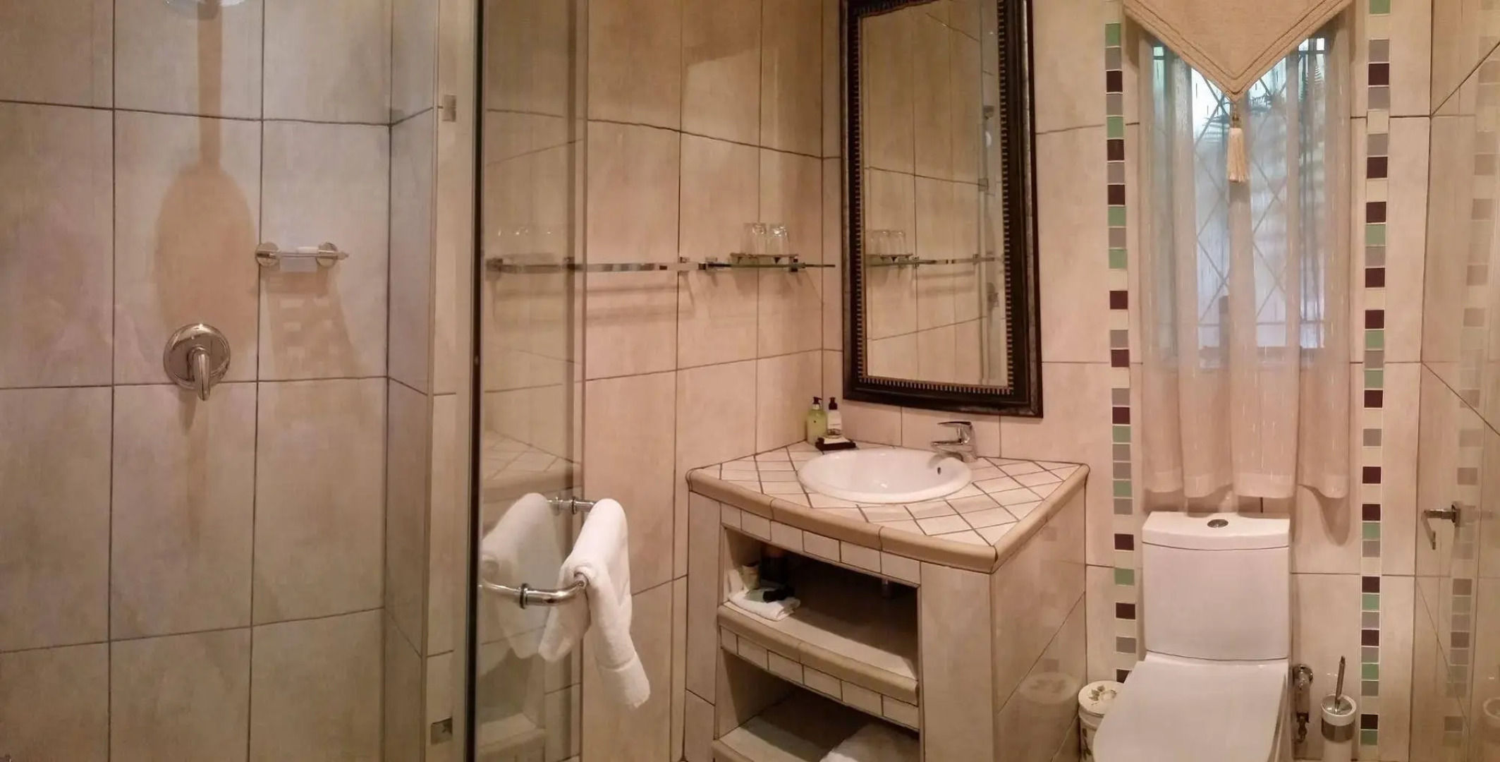 Royal Ridge Guest House