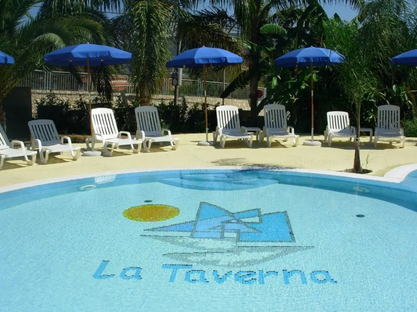 Residence Hotel La Taverna