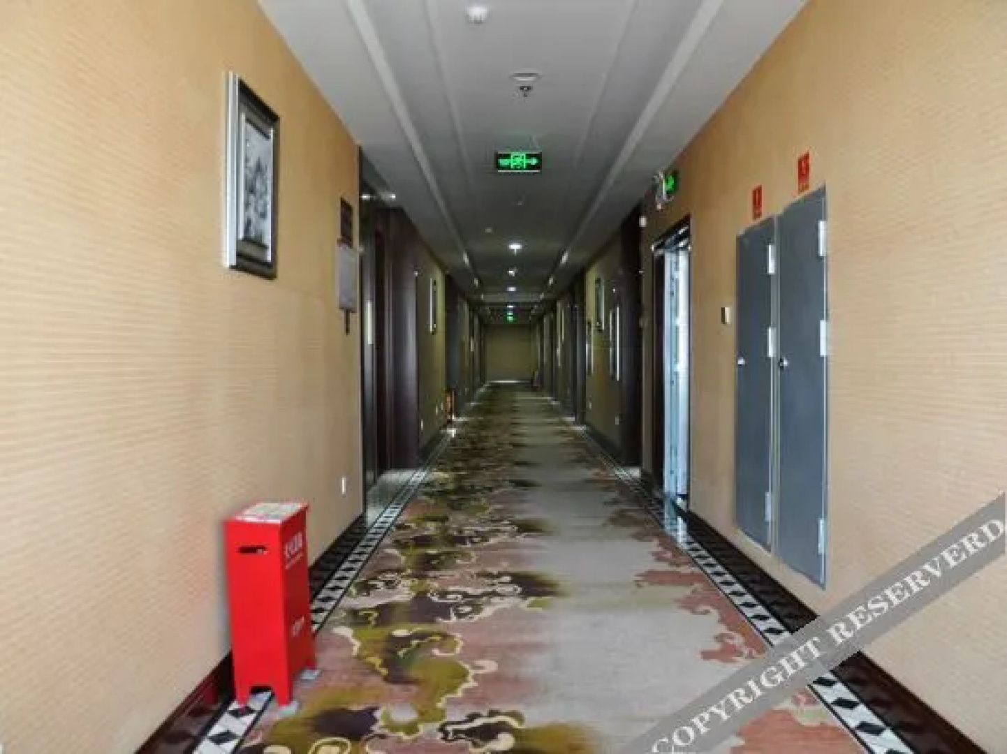Super 8 Collection Hotel (Fukang Zhunge'er Road)