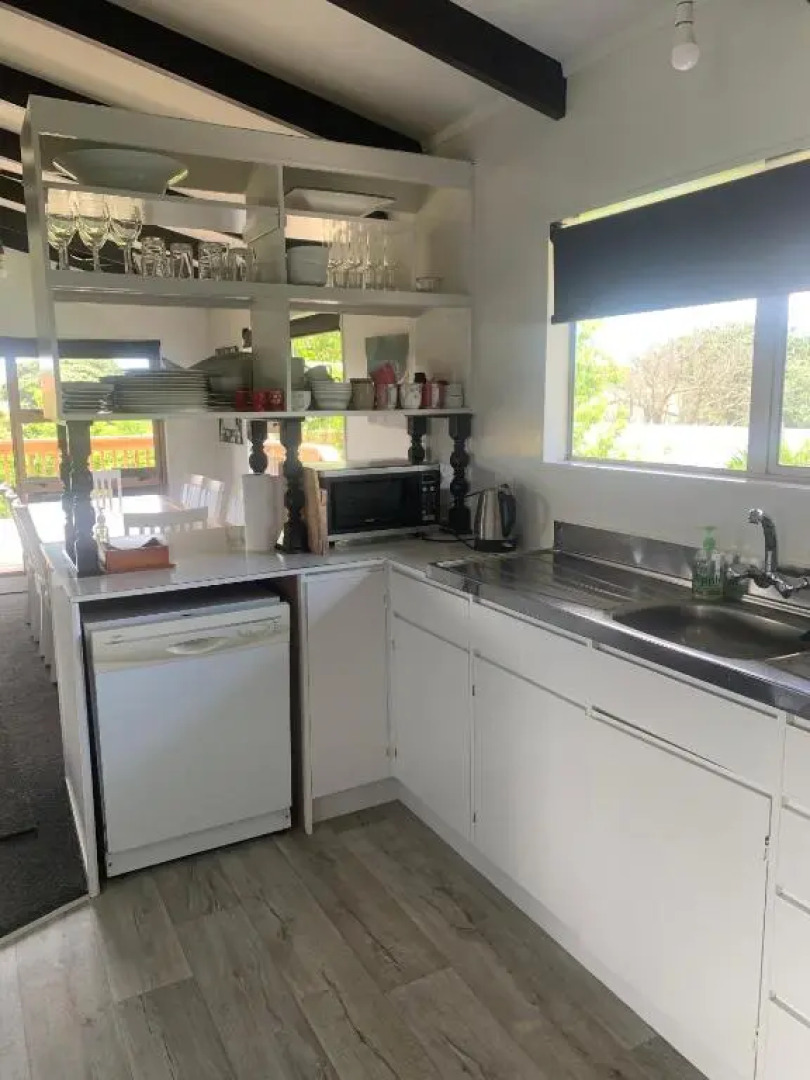 Hosts on the Coast Holidays on Hardy