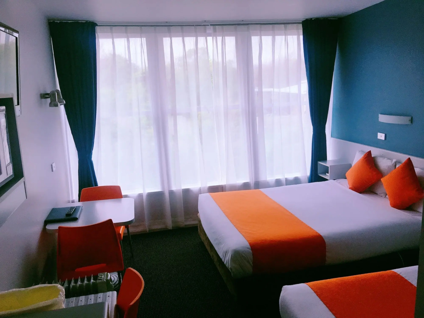 Waterfront Lodge Motel