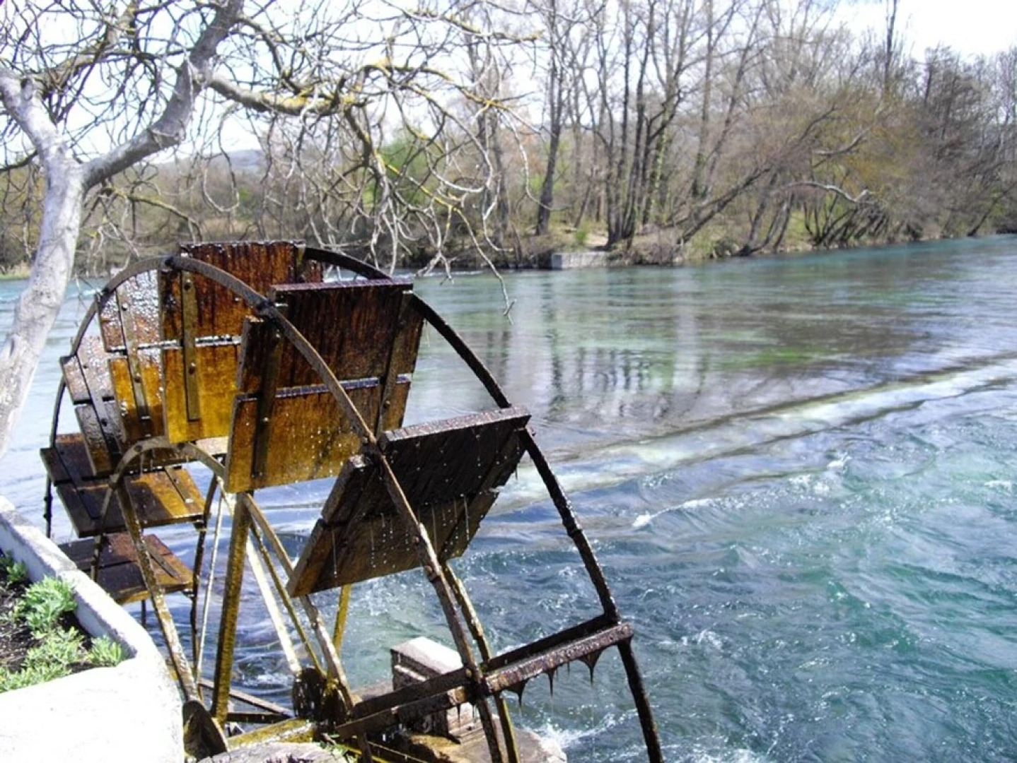 Apartment With one Bedroom in Le Thor, With Shared Pool, Enclosed Garden and Wifi - 80 km From the Beach