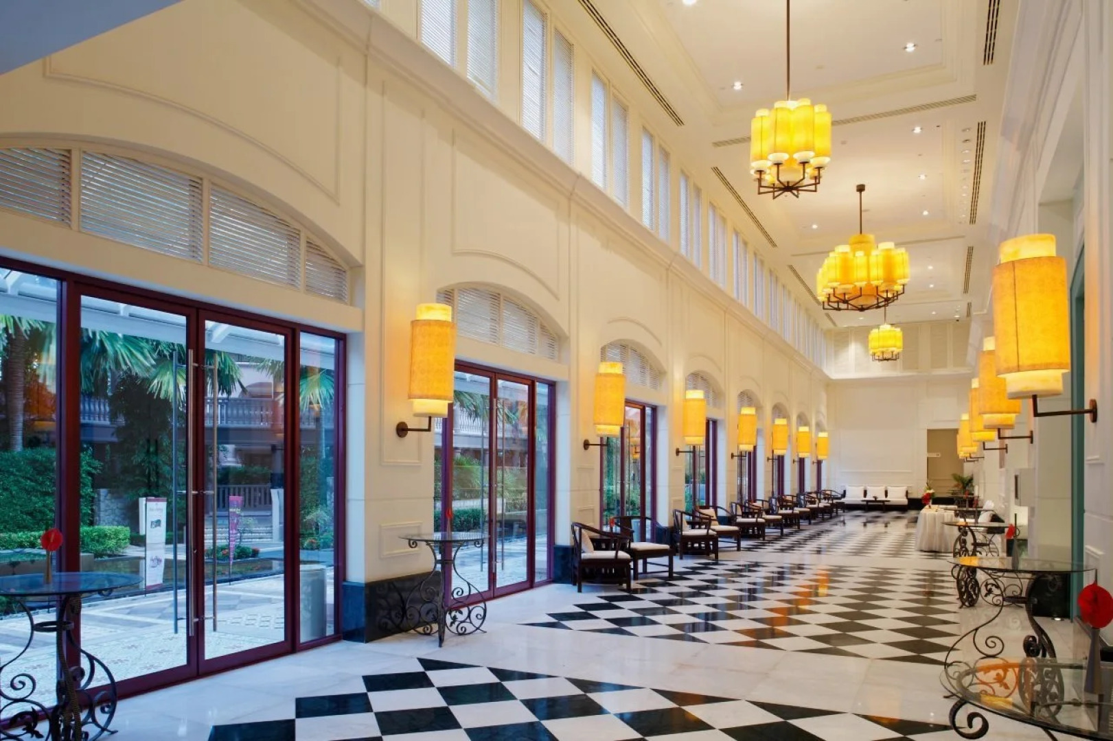 Отель Centara Grand Beach Resort Phuket 