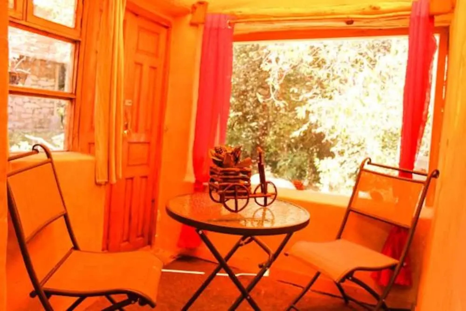 Las Chullpas Eco-Lodge