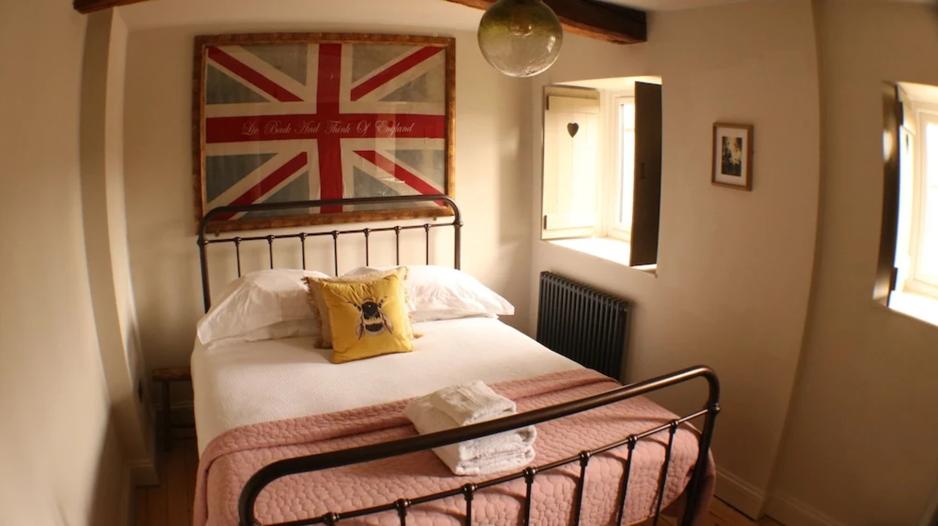 The Old Forge, a Cotswold Cottage in Winchcombe