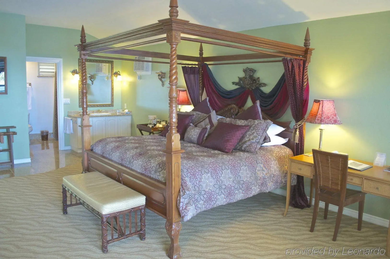 Palms Cliff House Inn