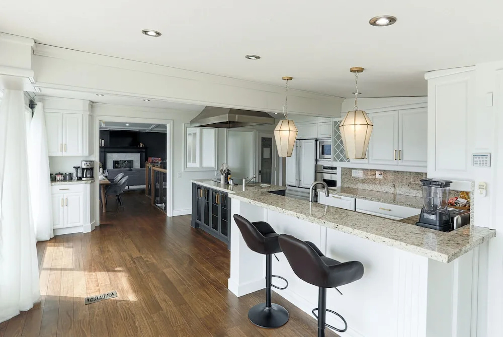 Stunning Views of the Okanagan Lake