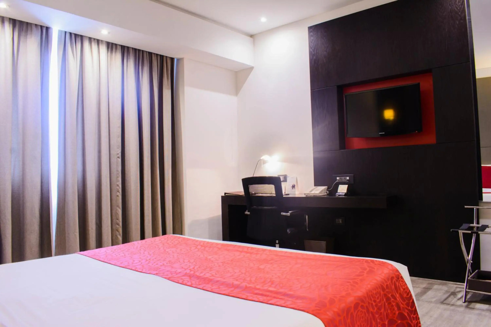 Отель Onomo Dar es Salaam