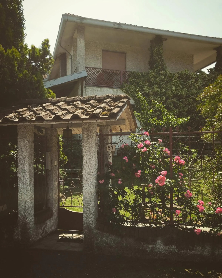 Sunny family apartment in villa - HUMANITAS FORUM IEO