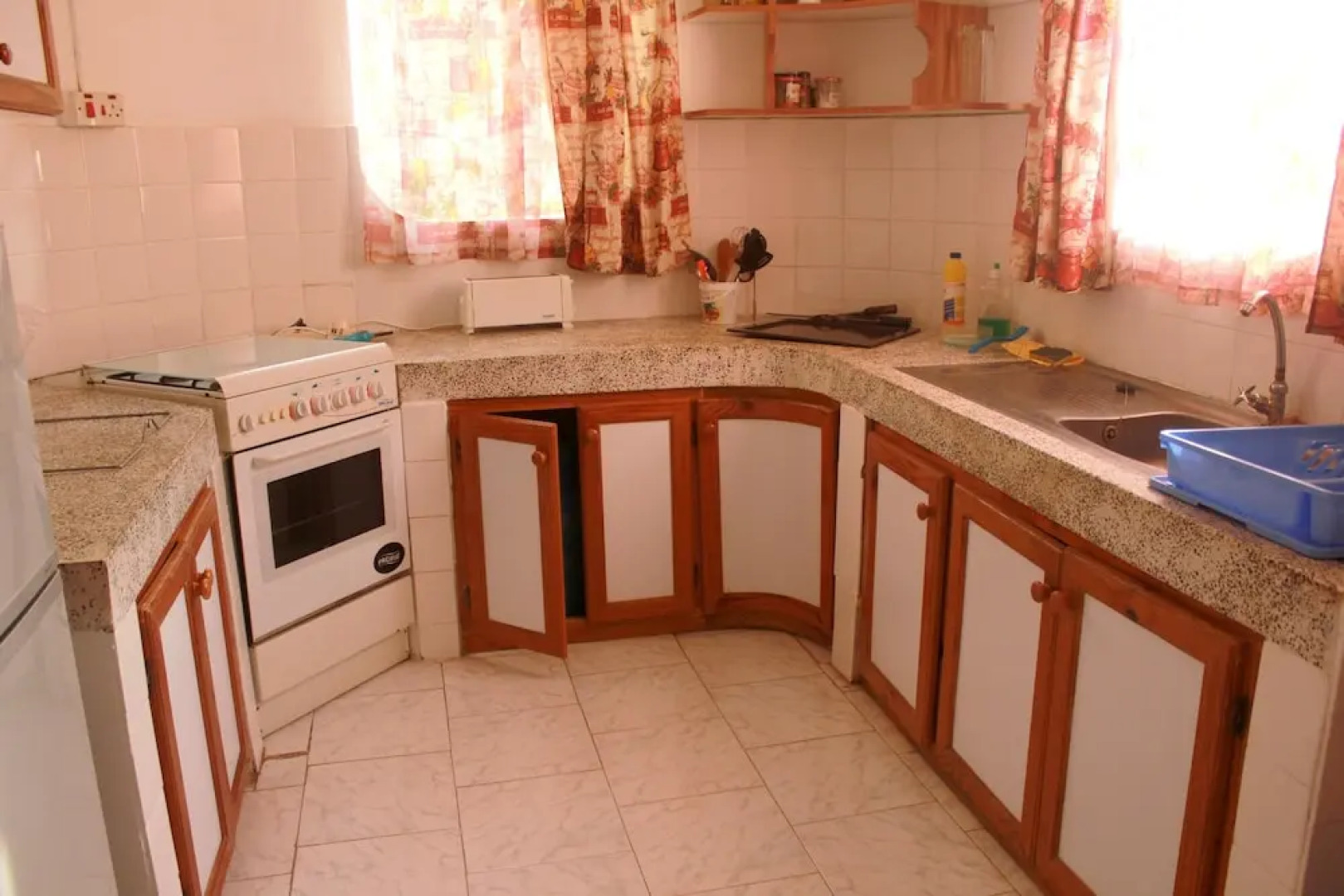 Apartment With 2 Bedrooms in Pereybere, With Enclosed Garden and Wifi