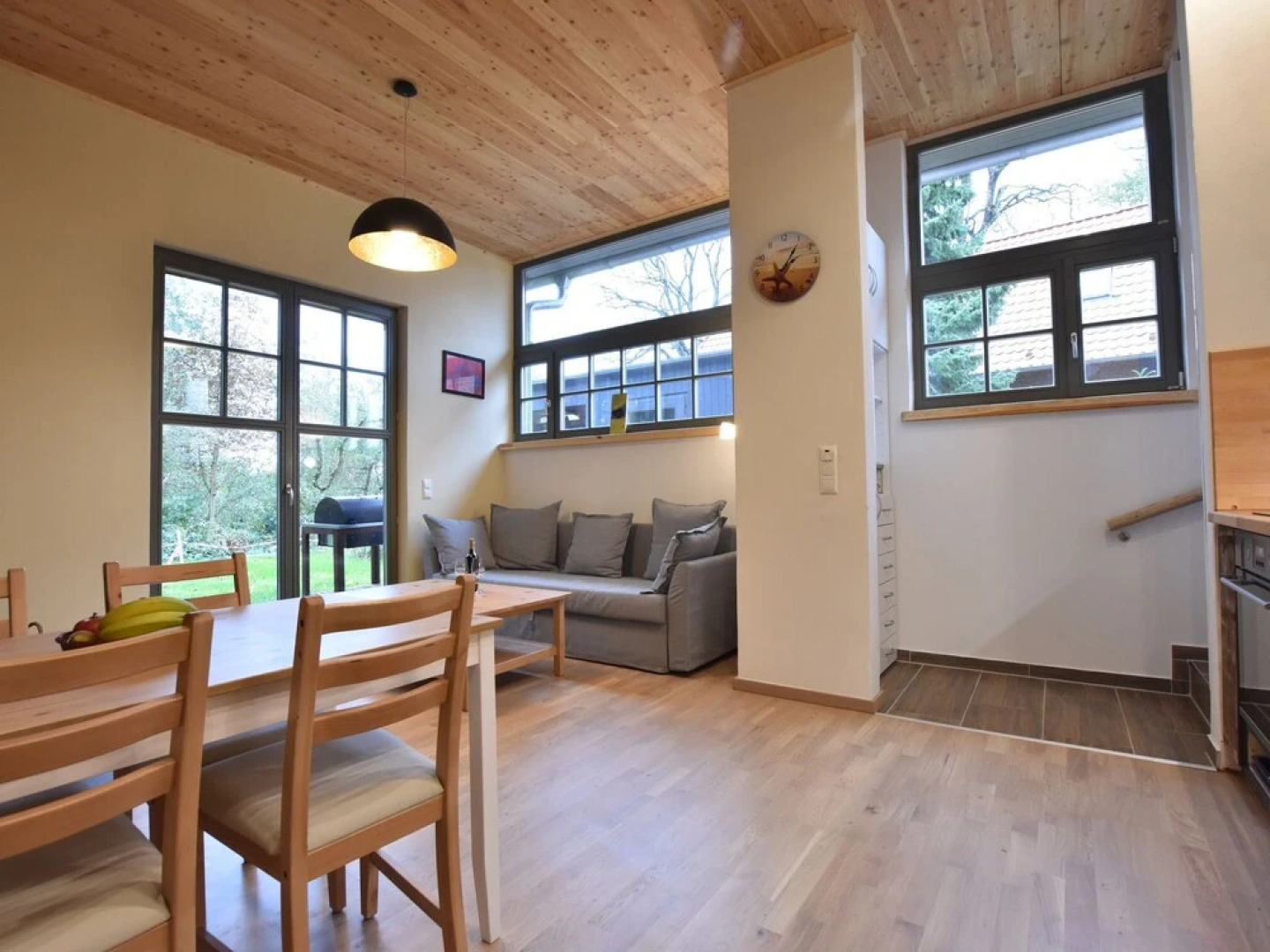 Vintage Apartment with Garden in Steffenshagen