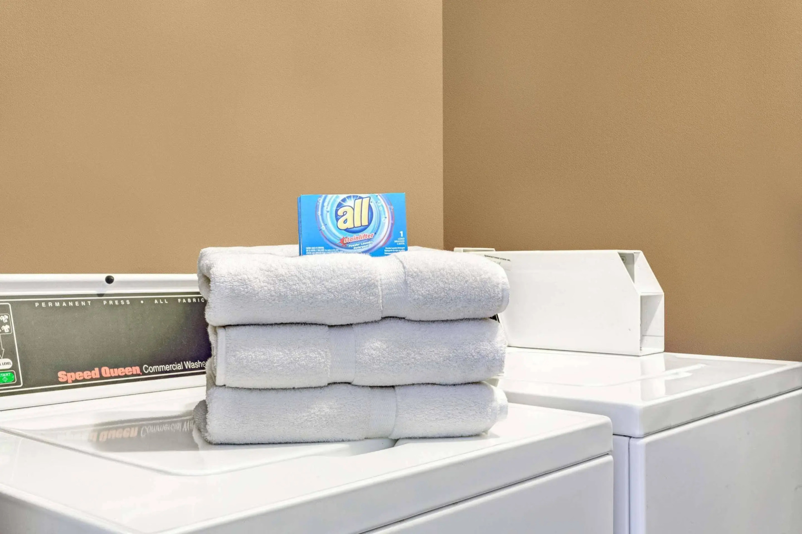 Travelodge Center Strip