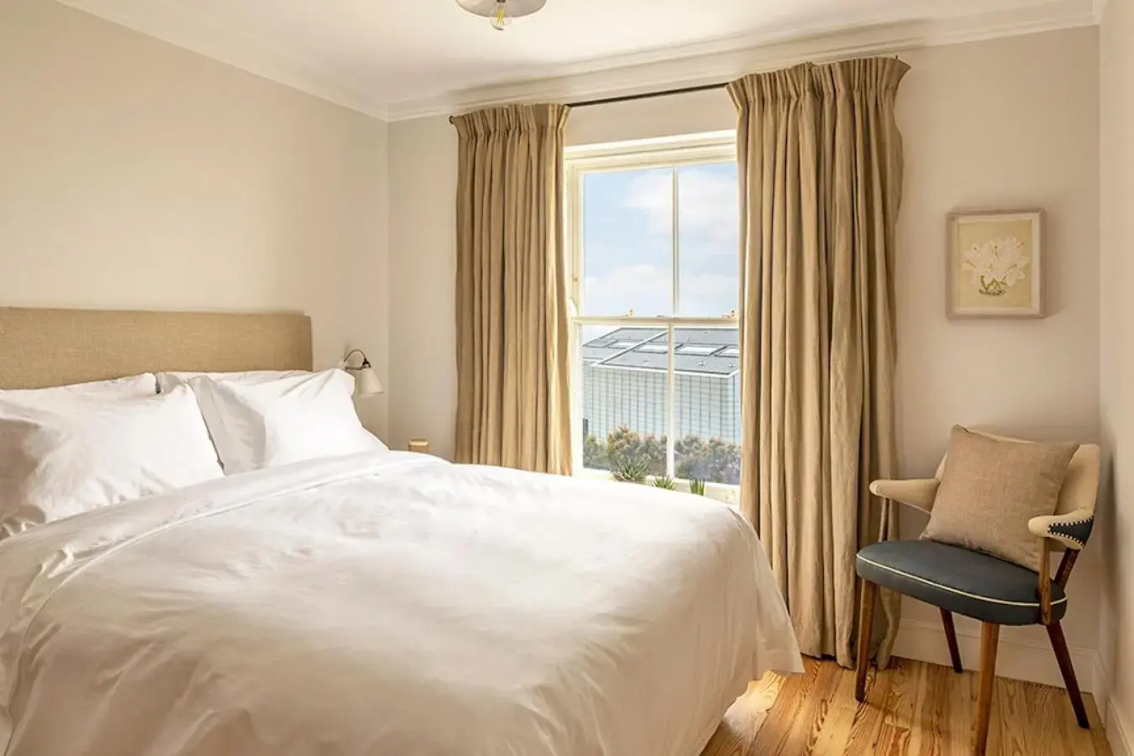 Fort Road Hotel