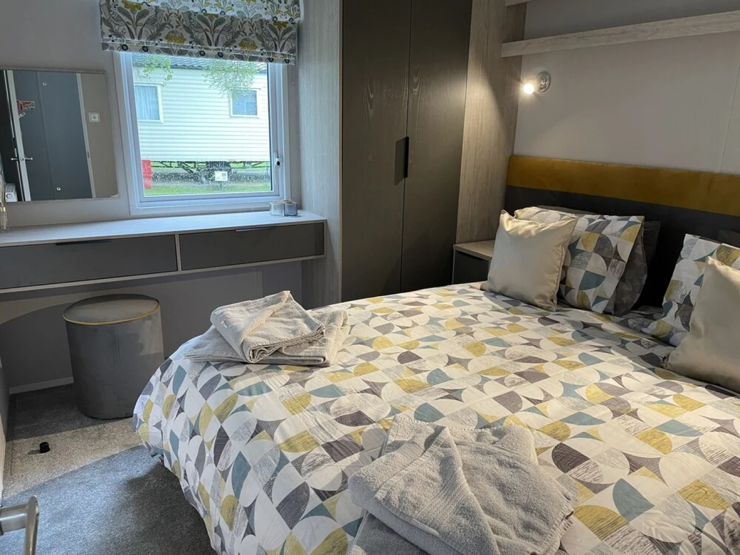 2 bed Caravan With Hot Tub Located in Percy Wood