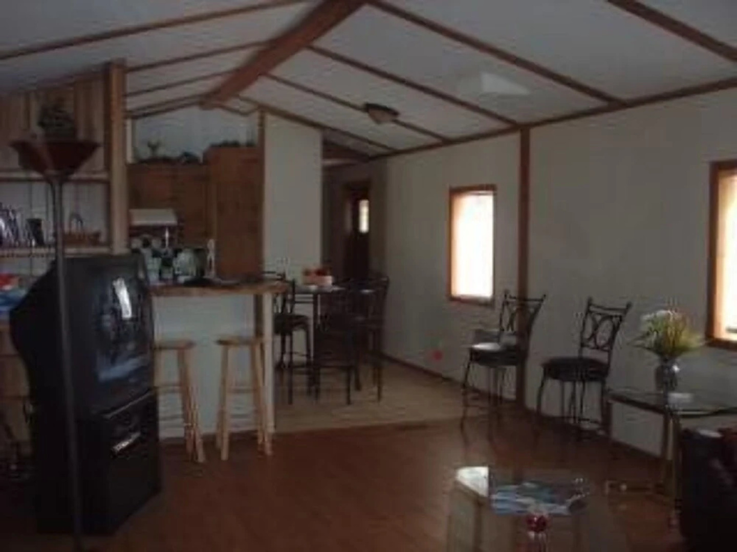 Mountain View Meadow Cottage, cozy get-a-way in beautiful Montana.