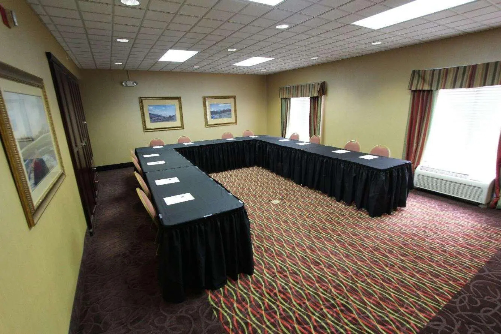Holiday Inn Express Hotel & Suites FINDLAY