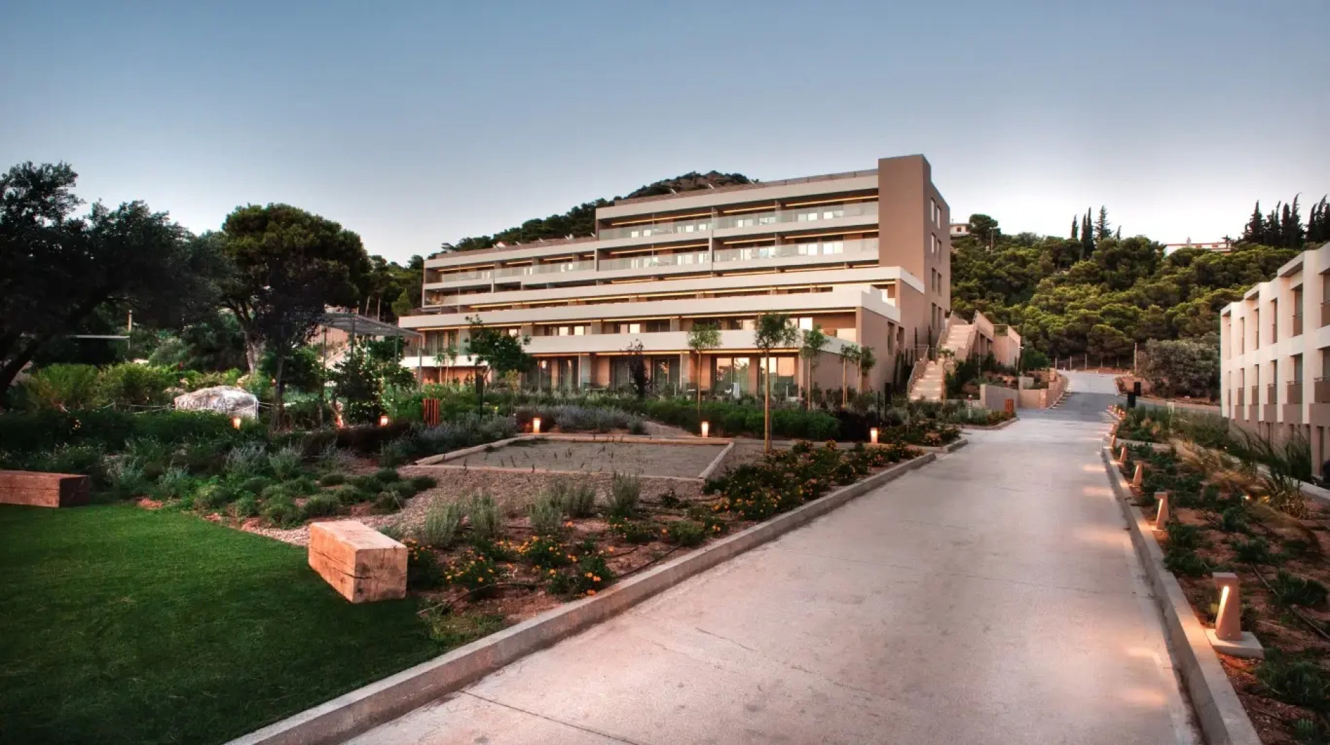 Eden Beach Hotel Club Attica