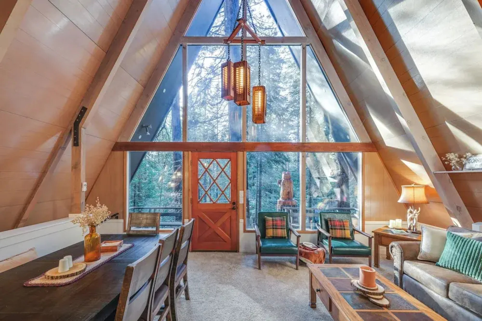 3 Mi to Calaveras Big Trees: Cabin w/ Fire Pit!