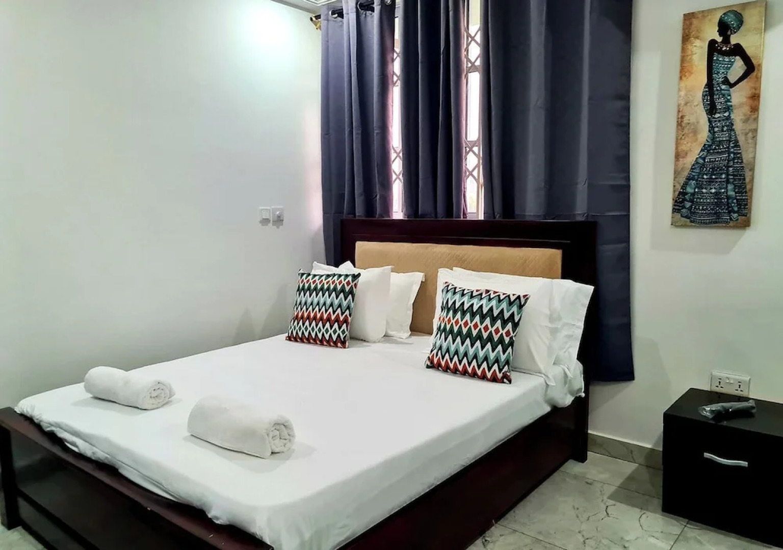 Charming Quiet & Cozy Close to Highway