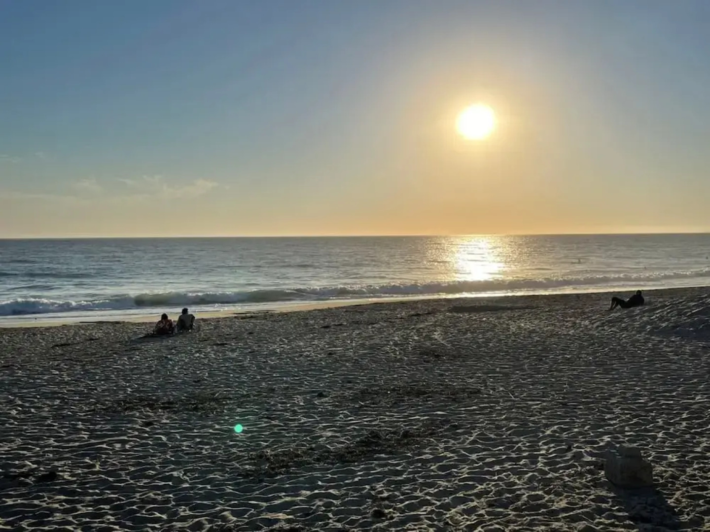 Walk to Beach - King Apt In 1 Area - AB