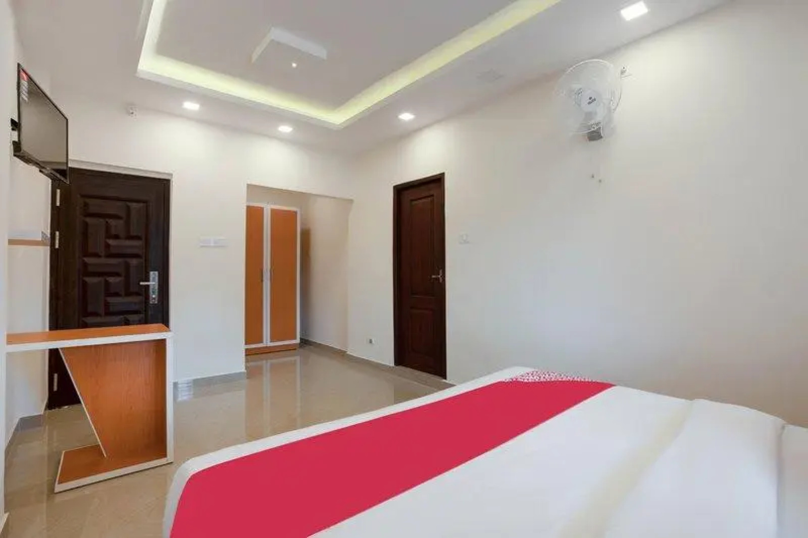 OYO 42688   Adora Hotel Fathima Palace