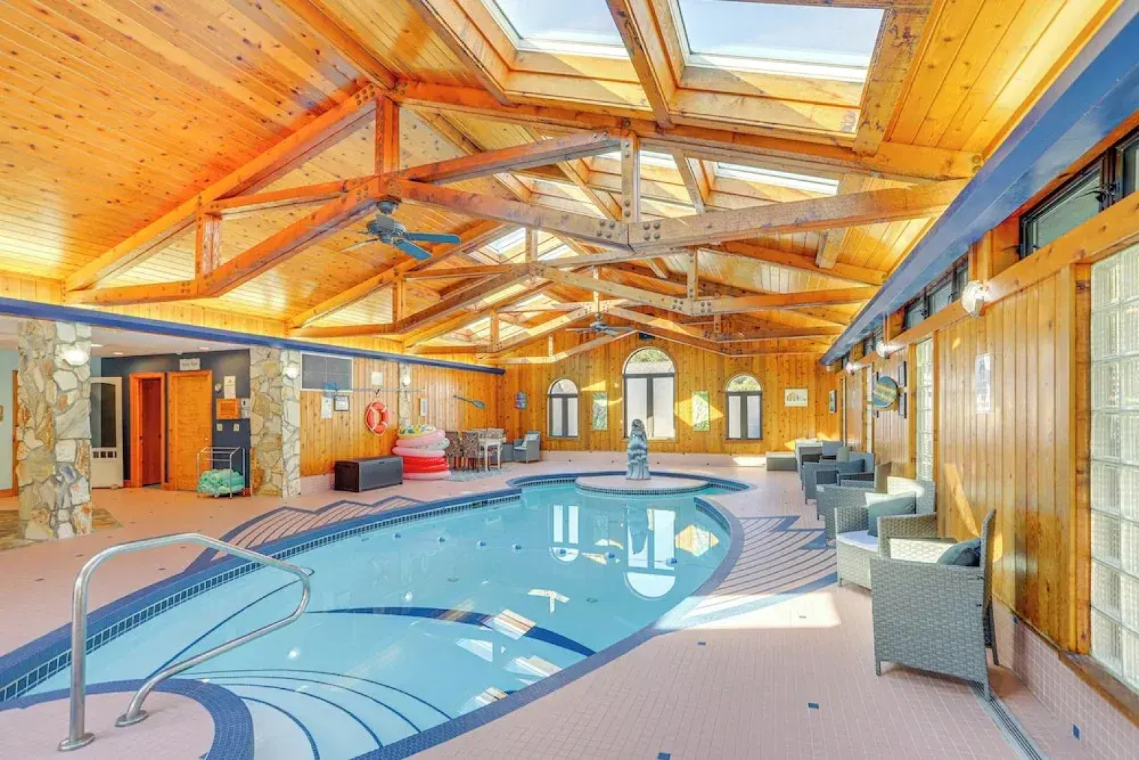 Vermilion River Home w/ Hot Tub & Private Dock!