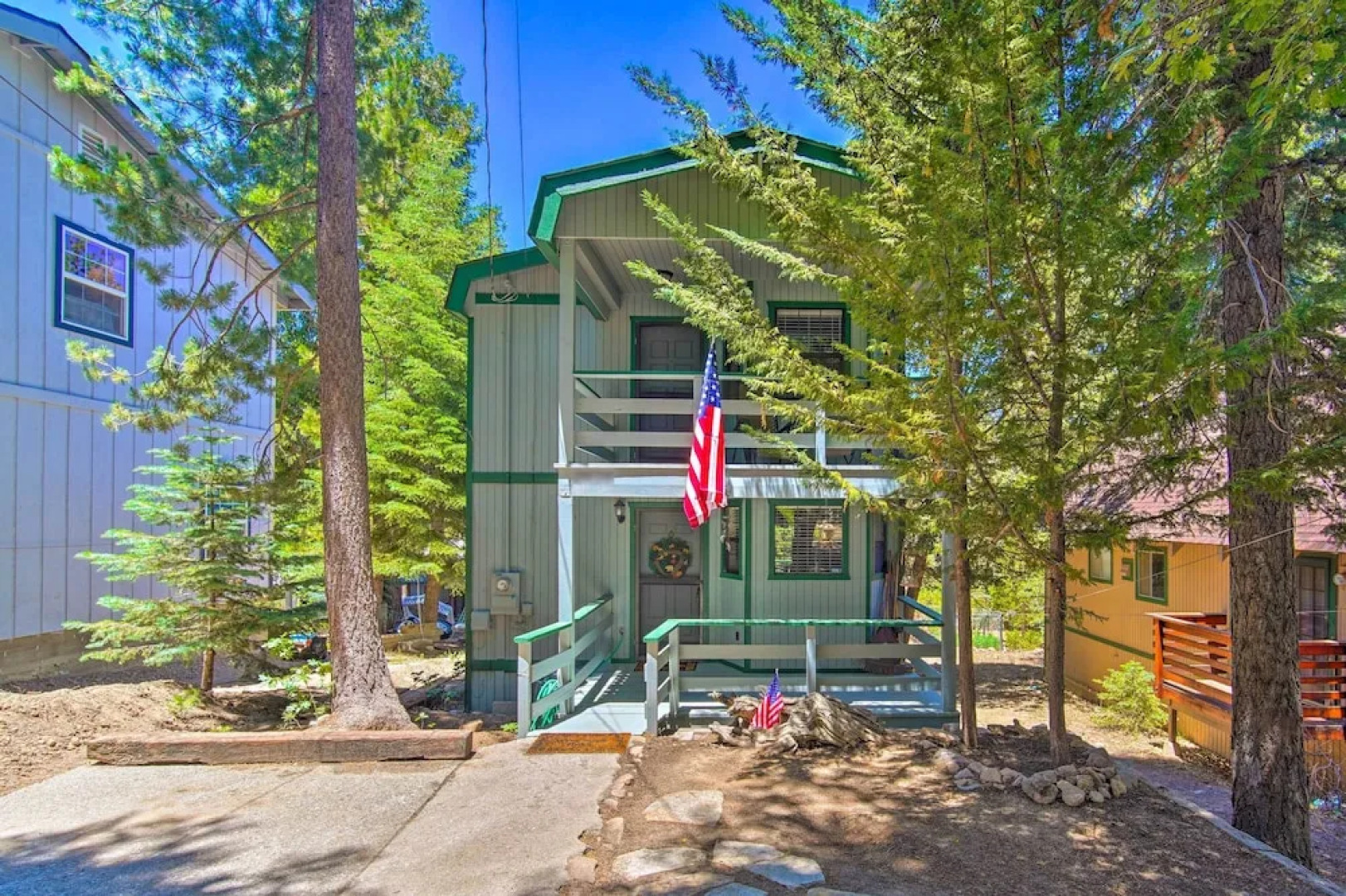 San Bernardino Mtn Retreat w/ Furnished Deck