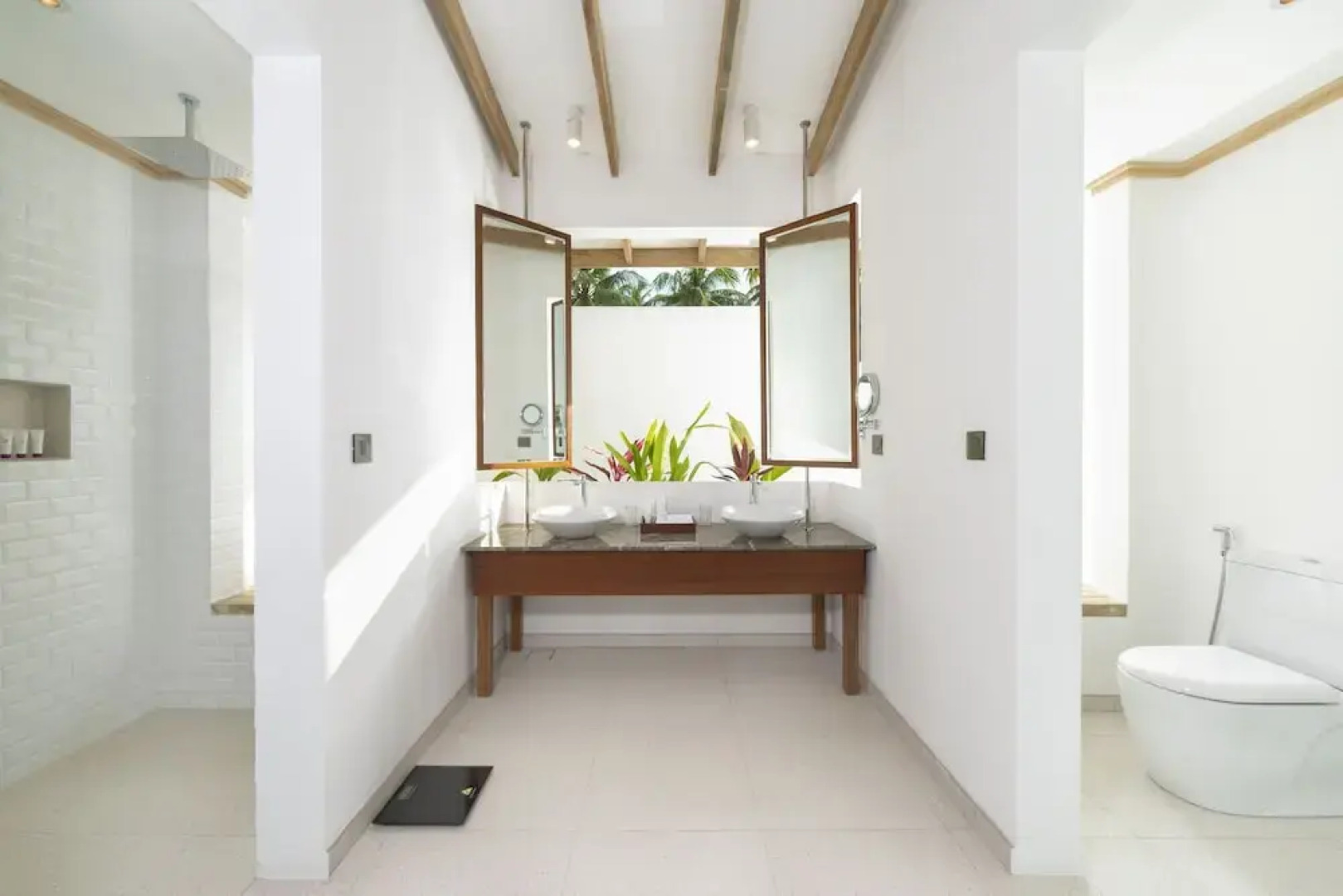 Cinnamon Hakuraa Huraa Maldives - Adults Only