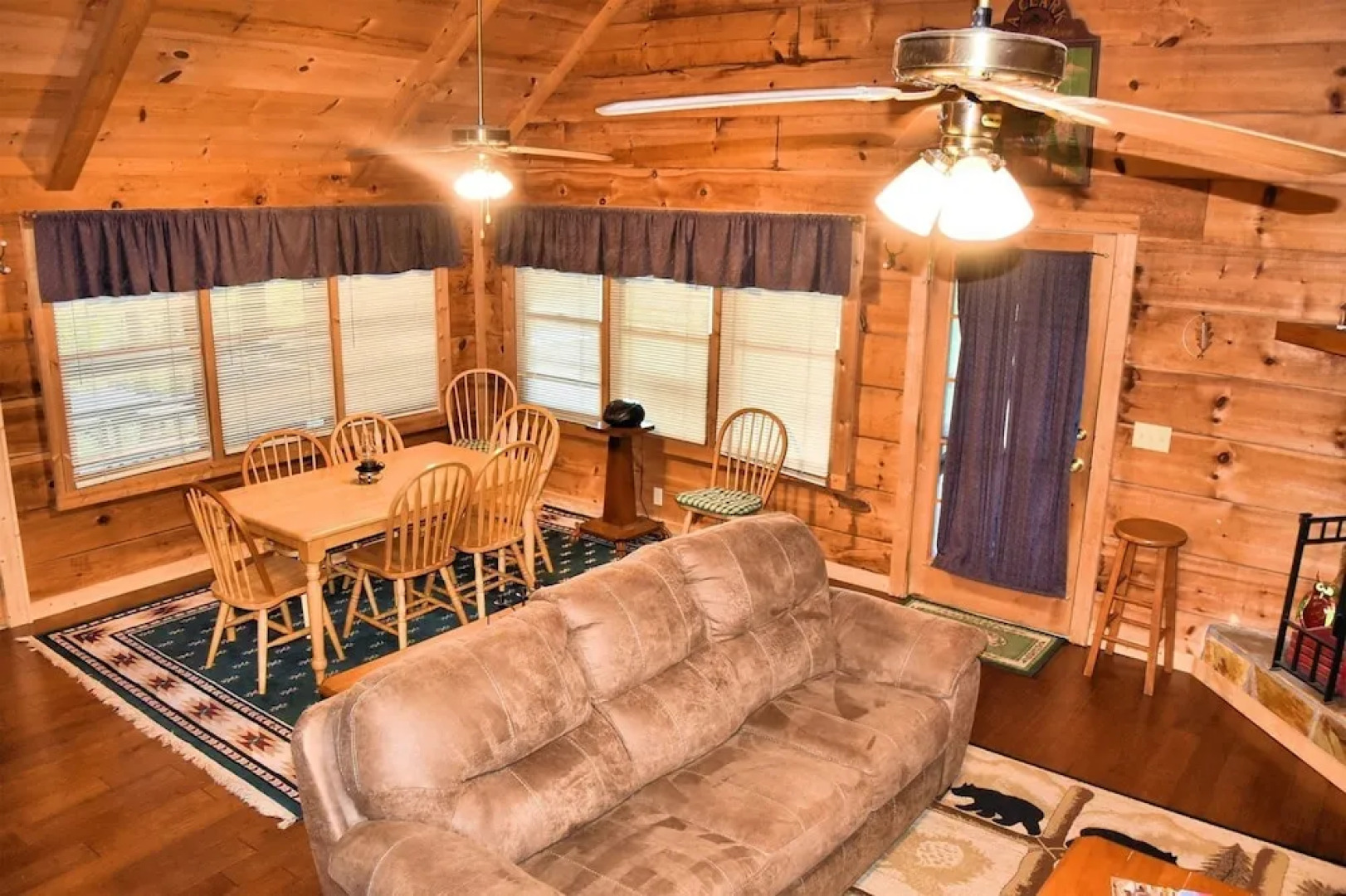 Trail`s End- Blue Ridge, GA