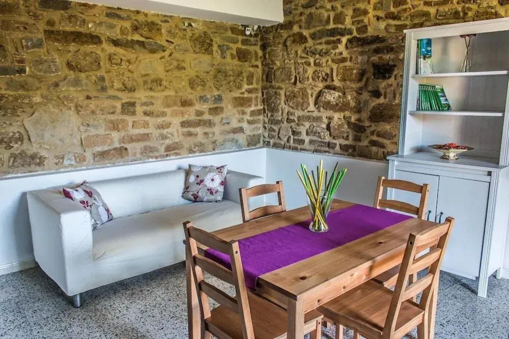 Casale storico nella campagna cilentana