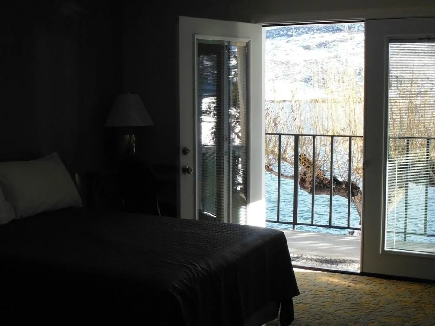 Lake Pateros Motor Inn